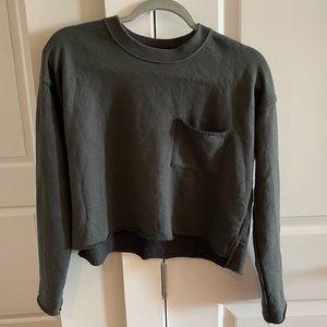 Like-new Aerie charcoal pocket cropped sweatshirt